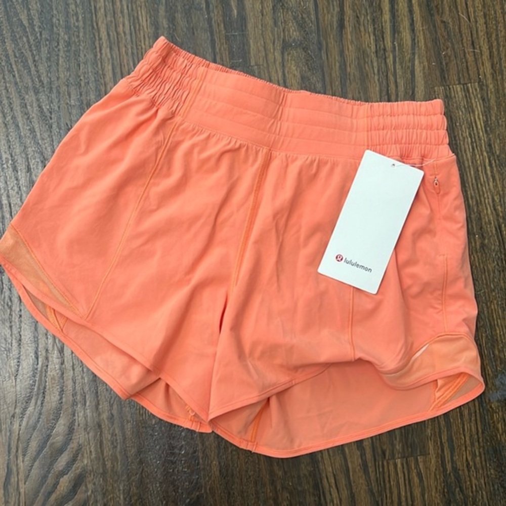 Lululemon Hotty Hot High Rise Short 4” Lined. NWT. Authentic Sz 6